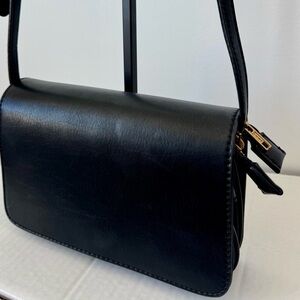 Brandy Melville Black Mini Shoulder Bag 🖤